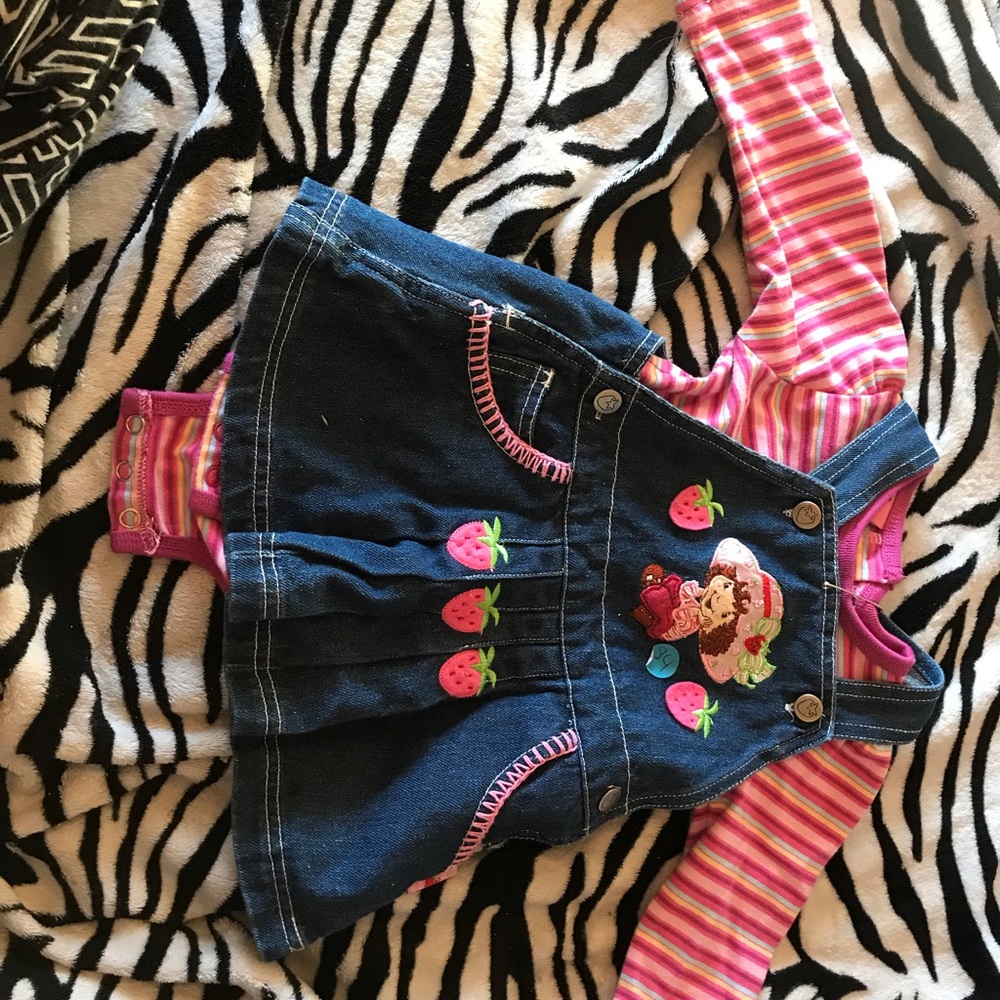 Strawberry shortcake dress like new